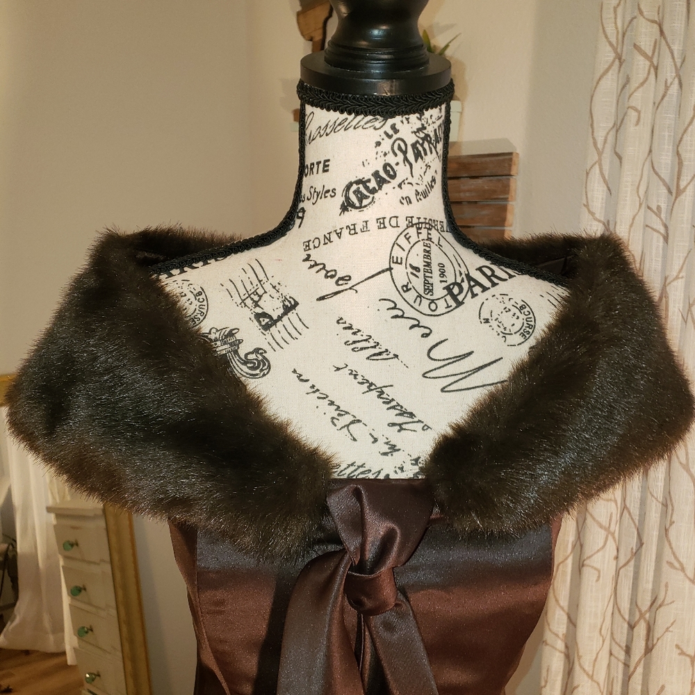 Jessica McClintock fits Size 4